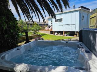 Private Hideaway with Beach & Marina Access - Waikawa - 8
