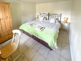Lily Pad 2 - Uk43901 - Nassington - 4