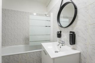 Chambre Lucie - 2 SDB - Balcon - Parking - WIFI - 4