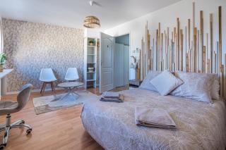 Chambre Jessy 20m - 2 SDB - Balcon - WIFI - Park - Joeuf - 5