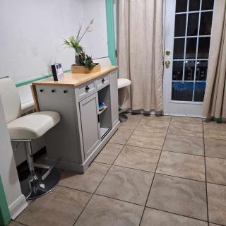 3 bedroom main level of the house all yours - 8