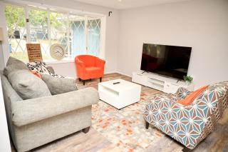 Home away from Home - Waldorf - 1