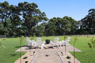 Black Swan Retreat - Metung - 9