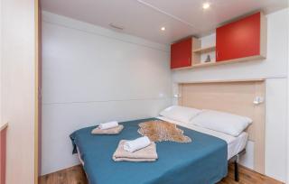 Nice Home In Sveti Filip I Jakov - 3