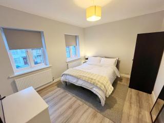 Comfortable 2 bedroom, 1 bathroom, West London flat - 5