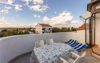 1 Bedroom Cozy Apartment In Jadranovo - Jadranovo - 8