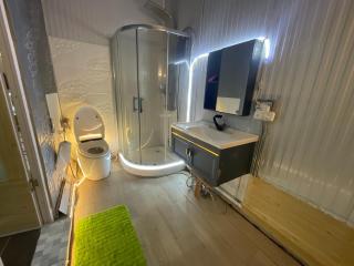 Aiko poolvilla - - 3