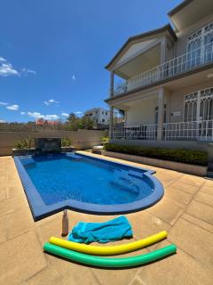 Tropical Retreats - 9