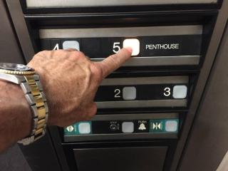 Lake and London Bridge View - Penthouse Suite - 7