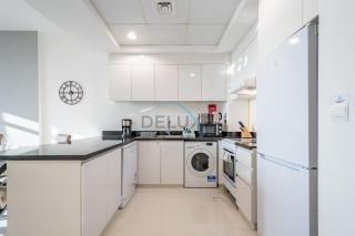 Elegant 2BR in Tower 108 Jumeirah Village Circle by Deluxe Holiday Homes - Dubai - 7