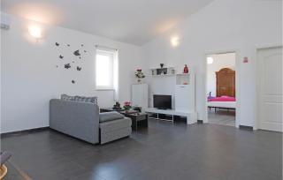 Two-Bedroom Apartment In Vodnjan - Vodnjan - 1