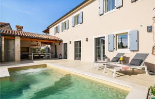 Beautiful Home In Tinjan With Jacuzzi - Tinjan - 1