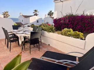 Nyrenoverat! Beachfront townhouse med pool - Malaga - 4