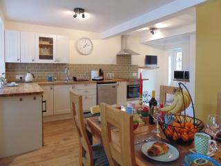 Newburgh C Listed Townhouse - 4