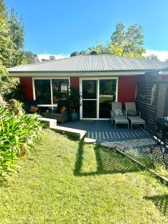 Milton Village Retreat - secluded comfort - Milton - 0