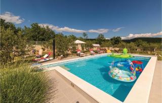 Three-Bedroom Holiday Home In Labin - Labin - 2