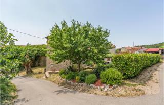 Beautiful Home In Buje With Wifi - 1