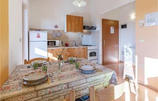 One-Bedroom Apartment In Vodnjan - 8