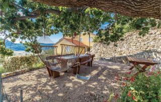 Stunning Apartment In Supetarska Draga - 4