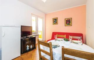 Stunning Apartment In Supetarska Draga - 7