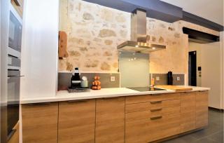 Stunning Home In Beaucaire With Wifi - Beaucaire - 4