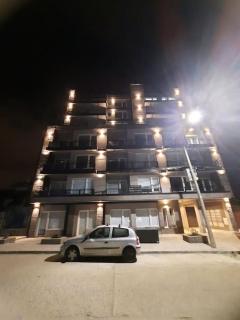 Nuevo Piso Céntrico con Vista al lago 2 o 3 personas 1 mascota OK - Bariloche - 2