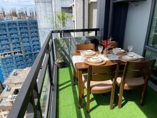 Condo near BGC and Megamall with free parking and Videoke - Manila - 7