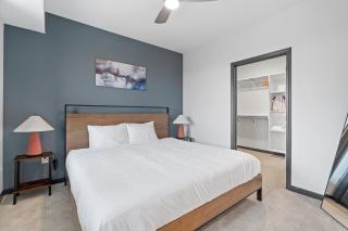 CozySuites Mass with parking lounge & roof deck #28 - Indianápolis - 5