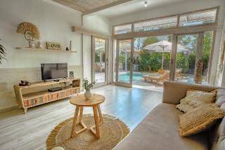 Villa Piece Of Peace private 3BR with large pool and garden - Canggu - 7