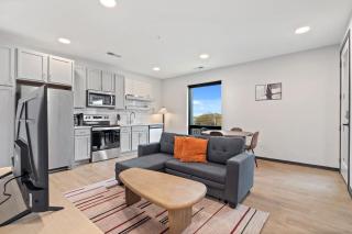 CozySuites Mass with parking lounge & roof deck #27 - 8