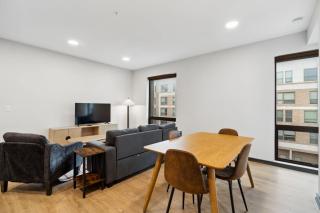 CozySuites Mass with parking lounge & roof deck #41 - Indianápolis - 2