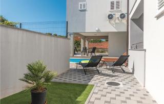 One-Bedroom Apartment In Biograd Na Moru - 4