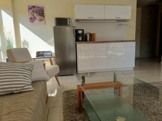 Komfortowy 3-pokojowy apartament 6 osobowy, 70m od morza w Ustroniu Morskim z basenem w sezonie - 1
