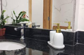 Casa próxima as Estátuas dos Três Pescadores - 1