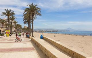 Stunning Apartment In El Campello - El Campello - 5