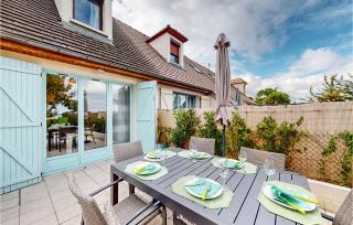 Holiday Home Mesnil St Pere Cottages De Port - 8