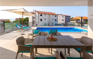 Cozy Apartment In Malinska - Malinska - 8
