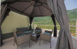 3 Bedroom Awesome Home In Zagvozd - 7