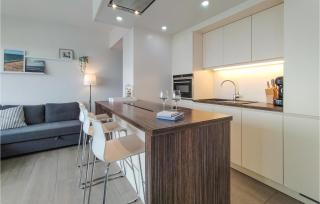 1 Bedroom Lovely Apartment In Oostende - 7