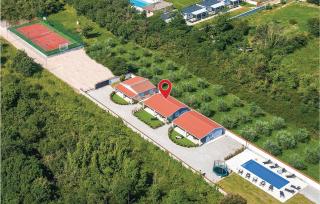 Two-Bedroom Holiday Home In Banjole - Banjole - 3