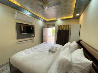 The Marigold Bliss - 1