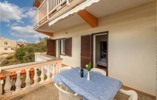 2 Bedroom Gorgeous Apartment In Kozino - 1