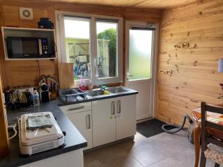 Chalet autonome à louer sur terrain de loisir de 2000m2 avec étang privé - 4