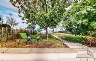 Holiday Home Mesnil St Pere Cottages De Port - 0