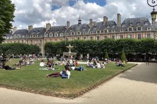 IMPECCABLE & TYPICAL STUDIO in THE MARAIS - Paris - 6