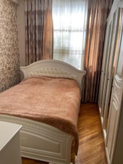Baku, 4th microdistrict close to the Ecemi metro station, 20 January street AZ1010 - Bakoe - 0