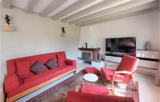 Nice Home In Étigny With Wifi - Étigny - 9