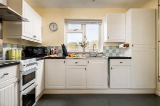 Badgers Way - with hot tub - 5