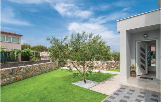 Four-Bedroom Holiday Home In Zaton - Zaton - 3