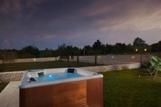 Residence Monaco for 10 people in Central Istria with 65 m2 private pool, large garden & spa - 8